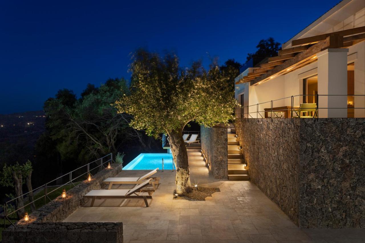 Greenstone Pyrgi (Corfu)